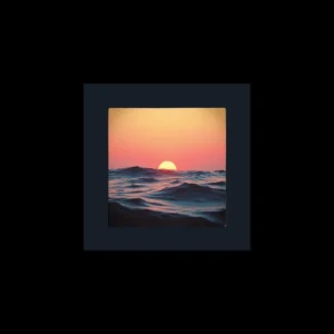 Sun drowning in the ocean ☀️